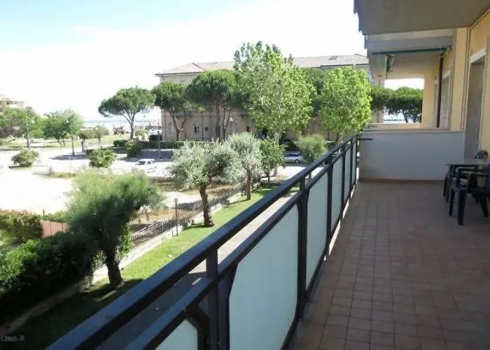 B50 Bilocale Vista Mare Con Terrazzo Abitabile