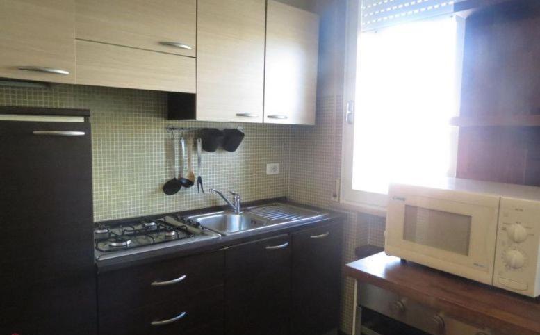 B50 Bilocale Vista Mare Con Terrazzo Abitabile Appartamento *